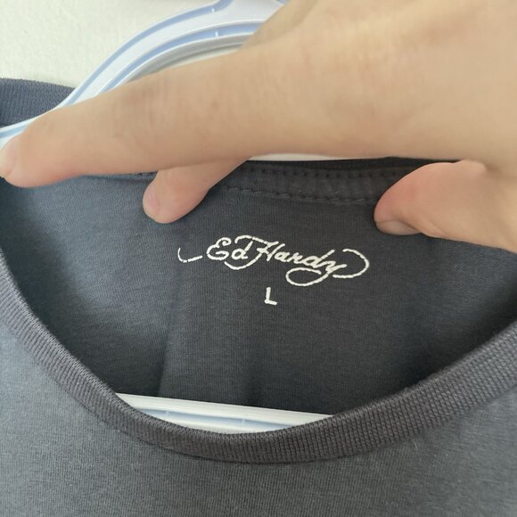 Ed Hardy Women’s Graphic Tshirt Gray Size L - Picture 3 of 6